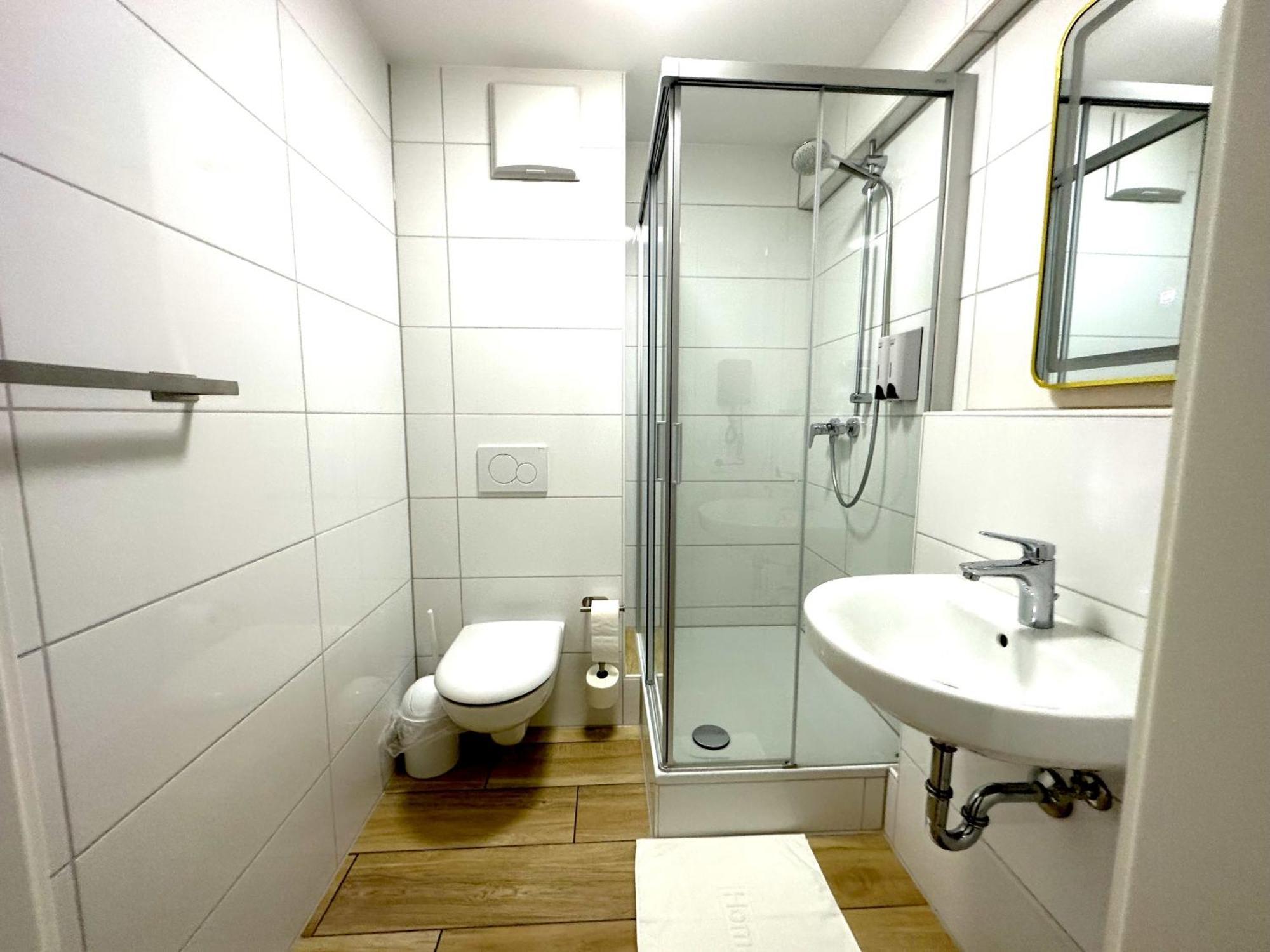 Home Inn Hotel Дормаґен Екстер'єр фото