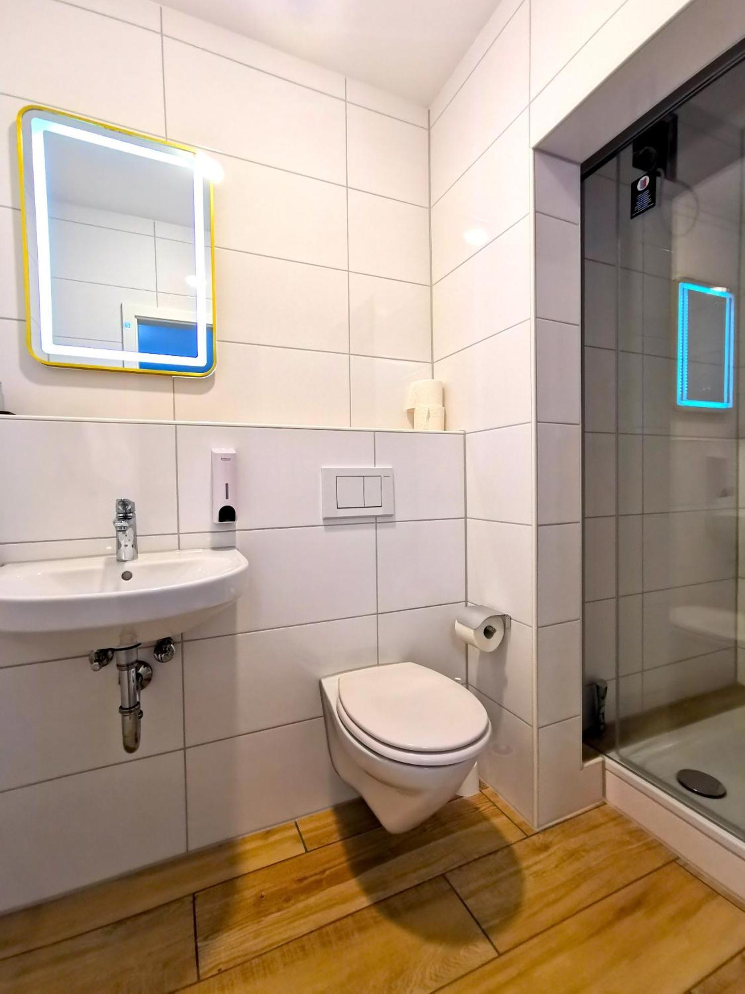 Home Inn Hotel Дормаґен Екстер'єр фото